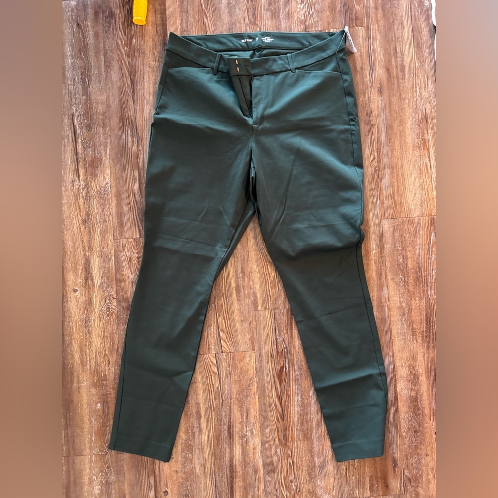 Old Navy Forest Green High-Rise Pixie Skinny Pants